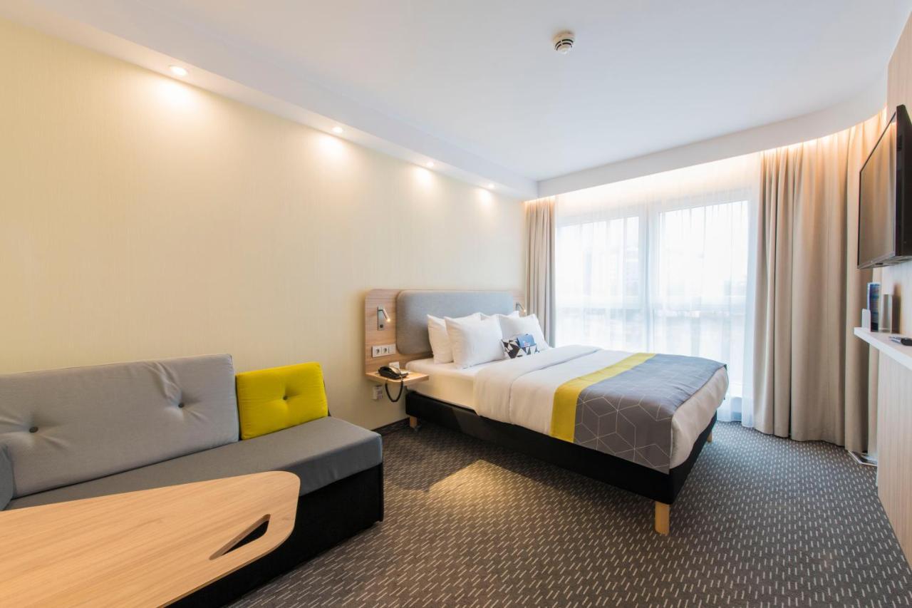 Holiday Inn Express Warsaw - Mokotow By Ihg Esterno foto